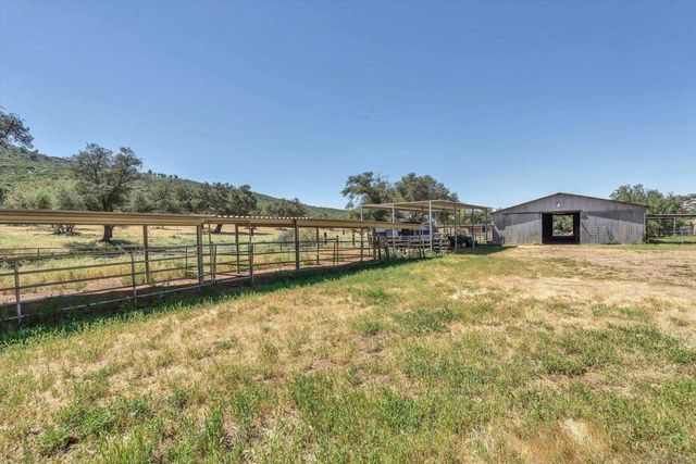 24665 E Old Julian Hwy, Ramona, CA 92065