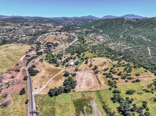 24665 E Old Julian Hwy, Ramona, CA 92065
