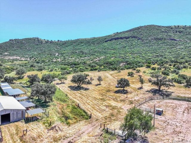 24665 E Old Julian Hwy, Ramona, CA 92065