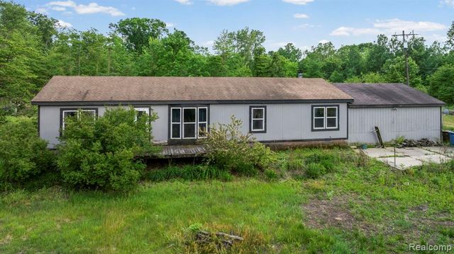51105 Arkona Road, Belleville, MI 48111