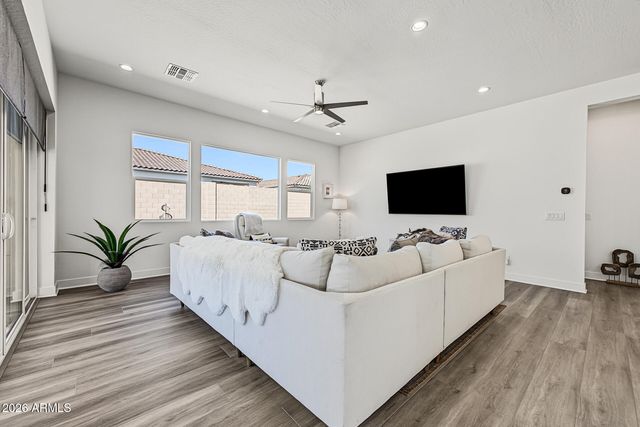 17440 W CARLISLE Drive, Surprise, AZ 85388