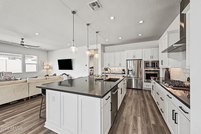 17440 W CARLISLE Drive, Surprise, AZ 85388