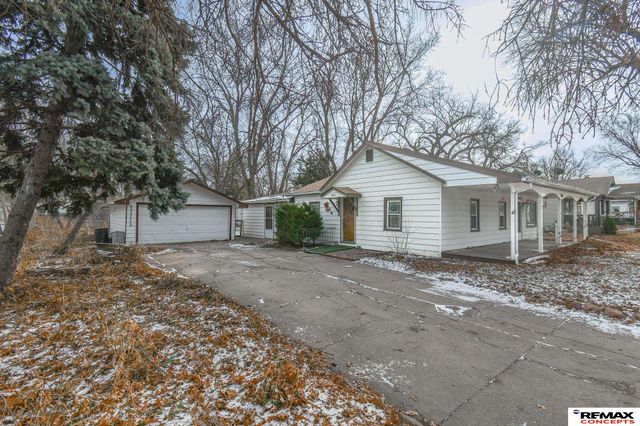 1916 N 32Nd Street, Lincoln, NE 68503
