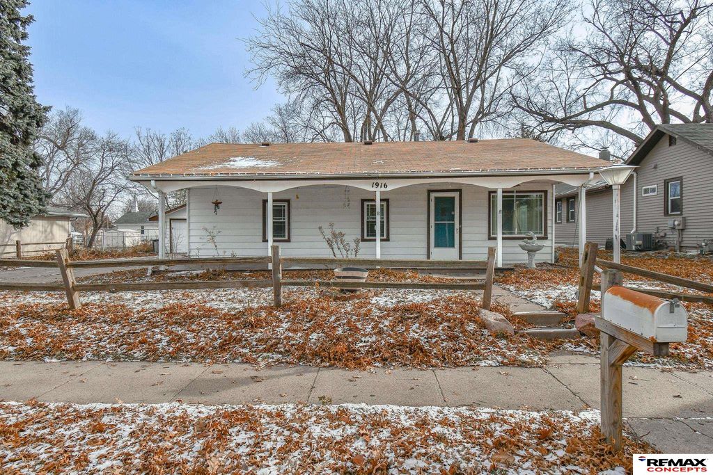 1916 N 32Nd Street, Lincoln, NE 68503