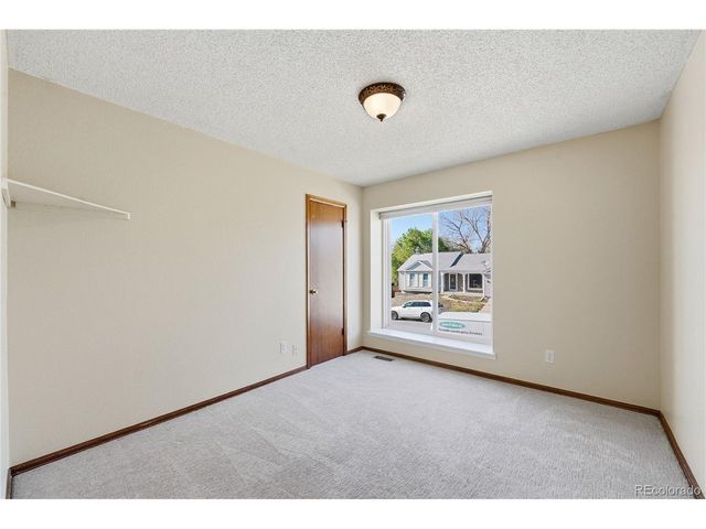 21642 E Alamo Pl, Centennial, CO 80015