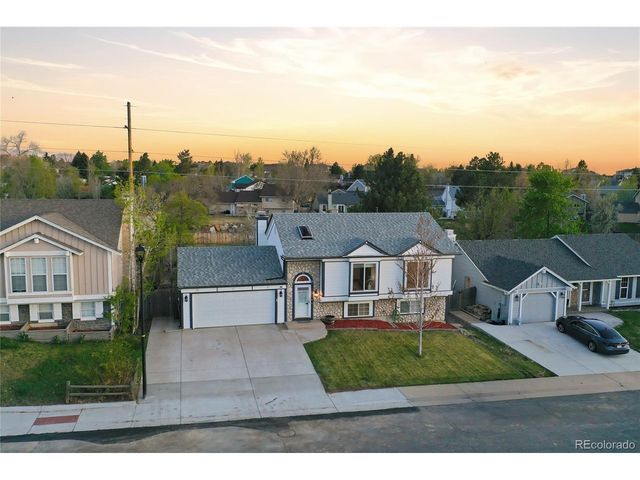 21642 E Alamo Pl, Centennial, CO 80015