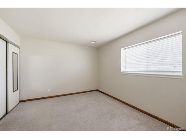 21642 E Alamo Pl, Centennial, CO 80015