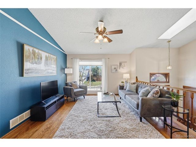 21642 E Alamo Pl, Centennial, CO 80015