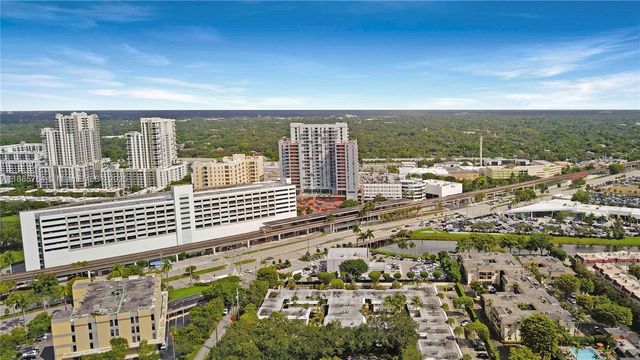 8617 SW 68th Ct 24, Pinecrest, FL 33156