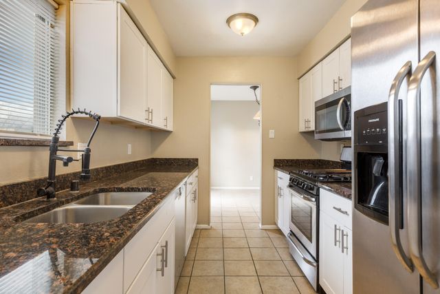 500 Western Drive, Rio Communities, NM 87002