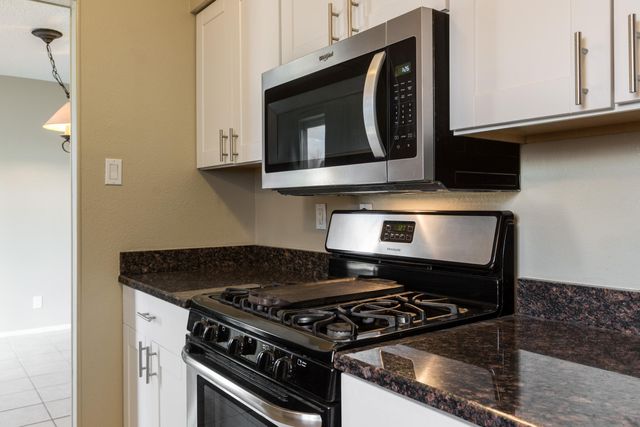 500 Western Drive, Rio Communities, NM 87002