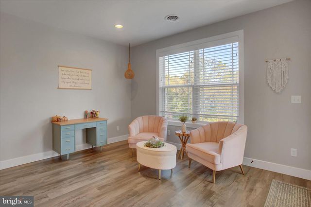 281 TOMS LN, Greencastle, PA 17225