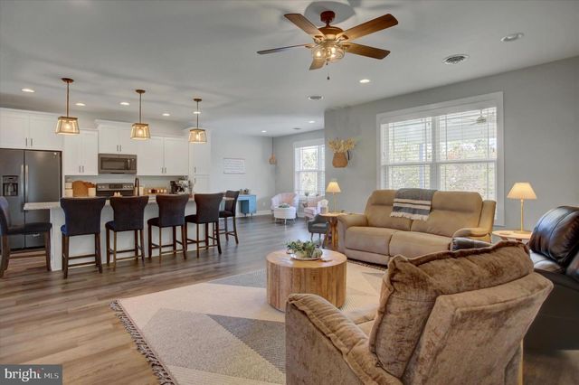 281 TOMS LN, Greencastle, PA 17225