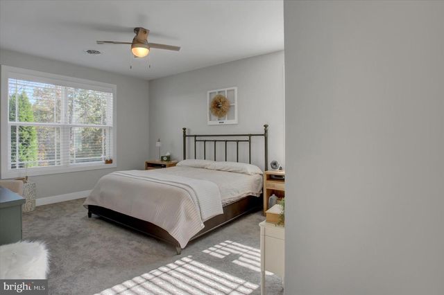 281 TOMS LN, Greencastle, PA 17225