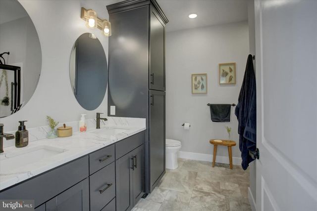 281 TOMS LN, Greencastle, PA 17225