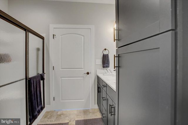 281 TOMS LN, Greencastle, PA 17225