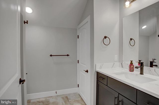 281 TOMS LN, Greencastle, PA 17225