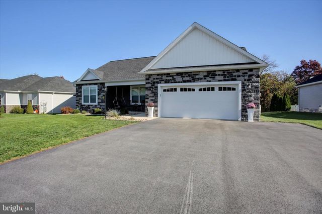 281 TOMS LN, Greencastle, PA 17225