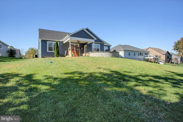 281 TOMS LN, Greencastle, PA 17225