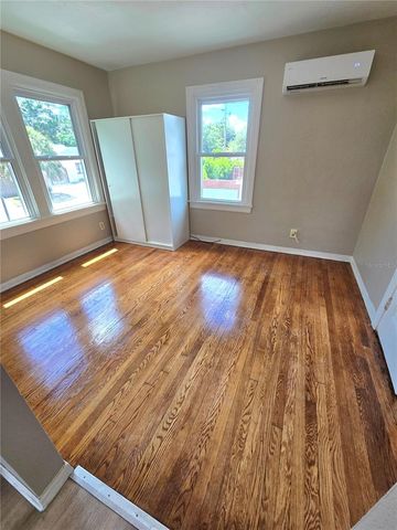 4200 2ND AVENUE N, St Petersburg, FL 33713