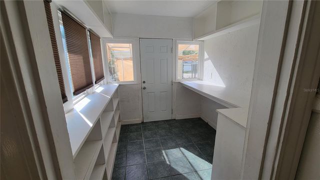 4200 2ND AVENUE N, St Petersburg, FL 33713