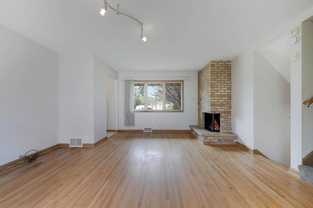 2301 Texas Avenue S, Saint Louis Park, MN 55426