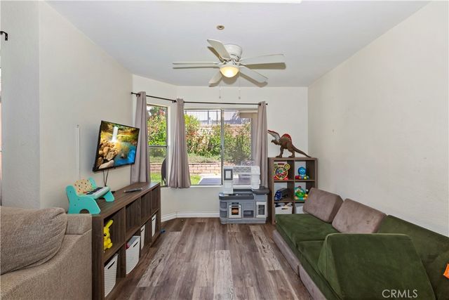 17014 Prospect Avenue, Fontana, CA 92336
