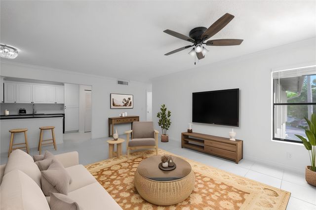 711 Sunny Pine Way B-2, Greenacres, FL 33415