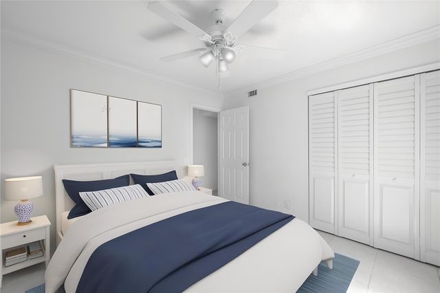 711 Sunny Pine Way B-2, Greenacres, FL 33415