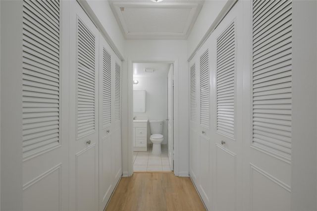 711 Sunny Pine Way B-2, Greenacres, FL 33415