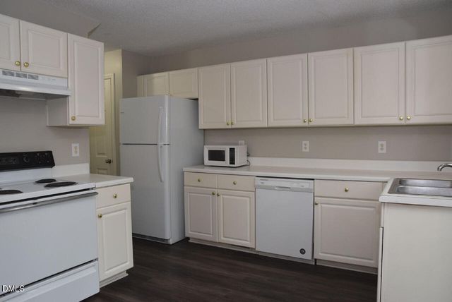 105 Martins Point Place, Cary, NC 27519