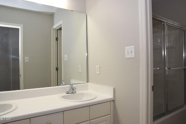 105 Martins Point Place, Cary, NC 27519