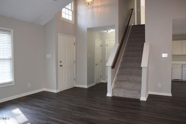 105 Martins Point Place, Cary, NC 27519