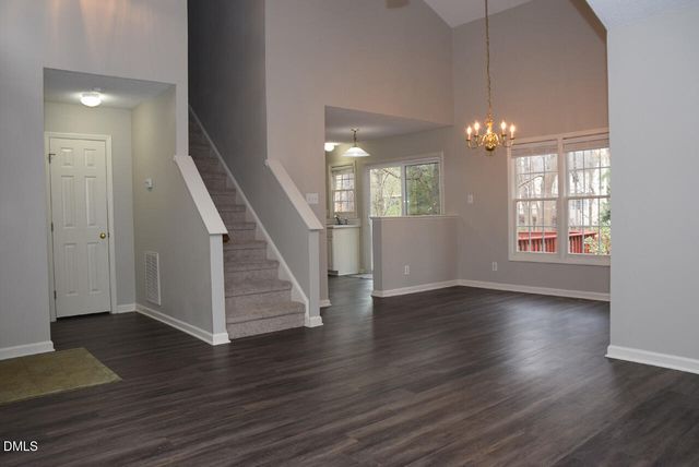 105 Martins Point Place, Cary, NC 27519