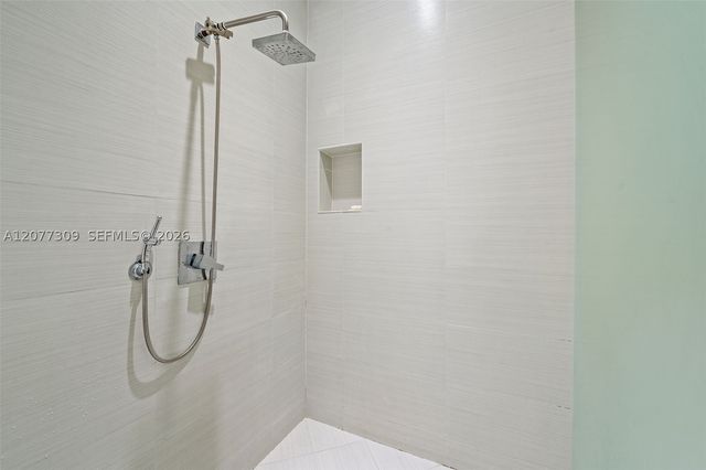 10305 NW 63rd Ter 105, Doral, FL 33178