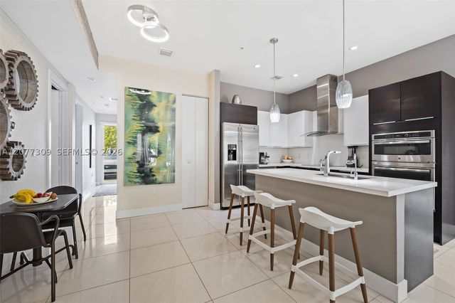 10305 NW 63rd Ter 105, Doral, FL 33178