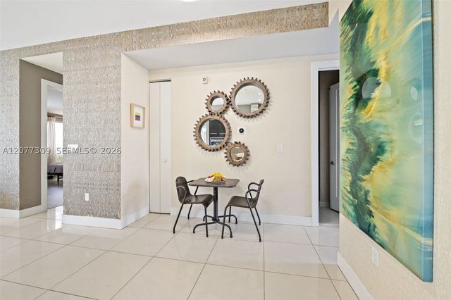 10305 NW 63rd Ter 105, Doral, FL 33178
