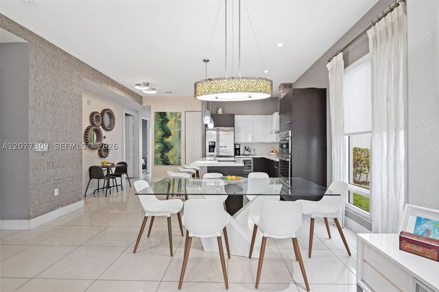 10305 NW 63rd Ter 105, Doral, FL 33178