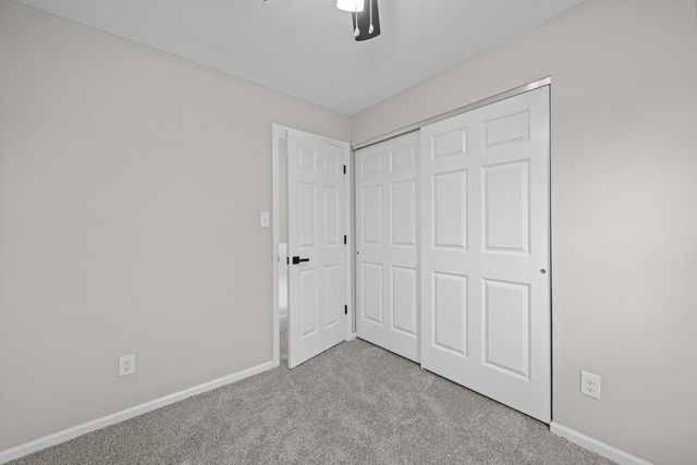 222 S Park View Drive, Park View, IA 52748