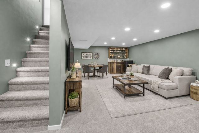 222 S Park View Drive, Park View, IA 52748