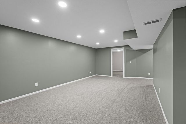 222 S Park View Drive, Park View, IA 52748