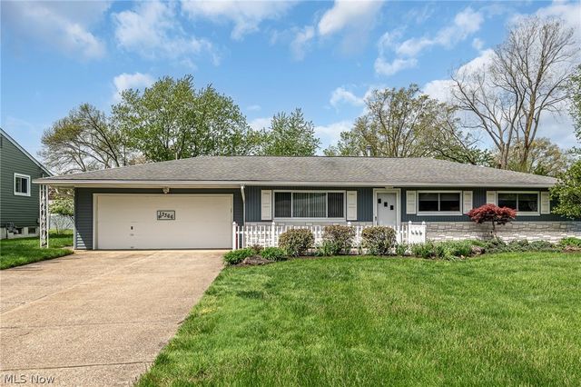 13366 Richards Drive, Strongsville, OH 44149