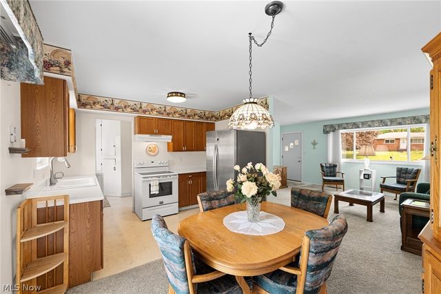 13366 Richards Drive, Strongsville, OH 44149