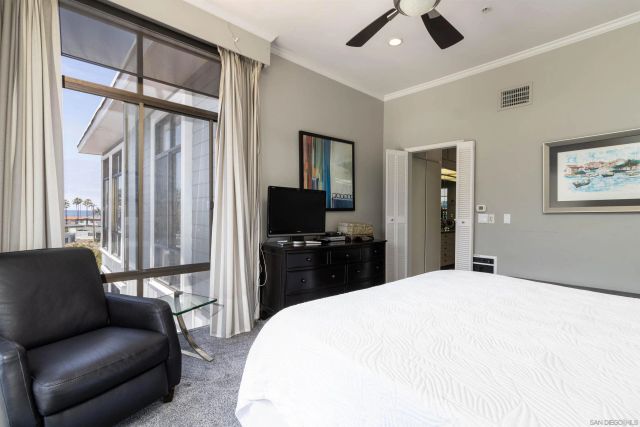 8110 El Paseo Grande 401, La Jolla, CA 92037