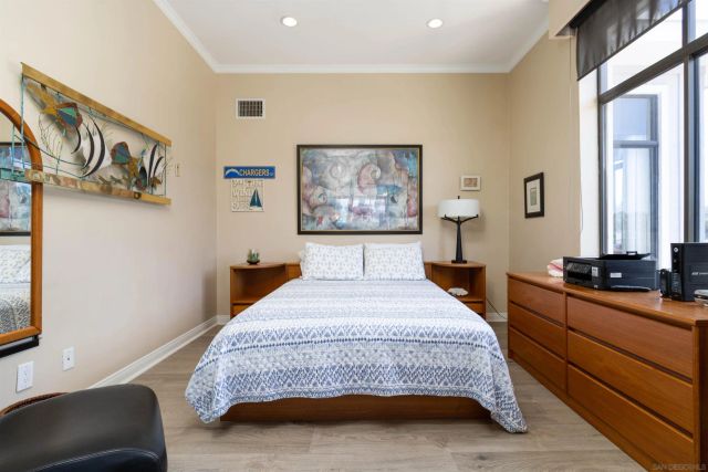 8110 El Paseo Grande 401, La Jolla, CA 92037