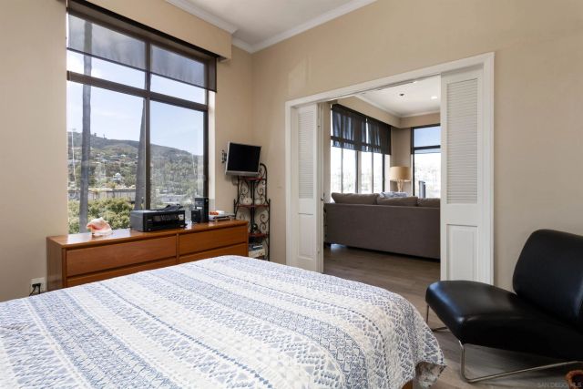 8110 El Paseo Grande 401, La Jolla, CA 92037