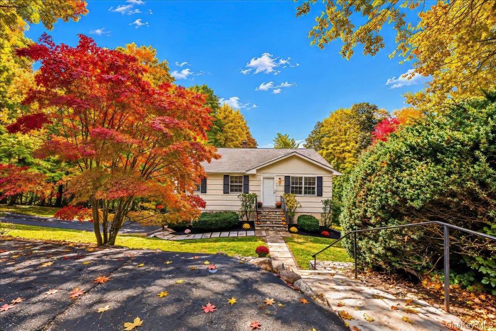 7 Meadowbrook Drive, Ossining, NY 10562 — photo 2