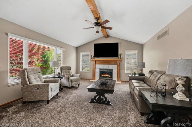 12887 Beechnut Drive, Sterling Heights, MI 48313