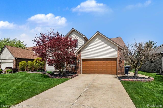 12887 Beechnut Drive, Sterling Heights, MI 48313
