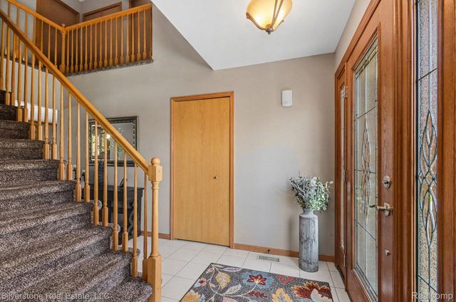 12887 Beechnut Drive, Sterling Heights, MI 48313